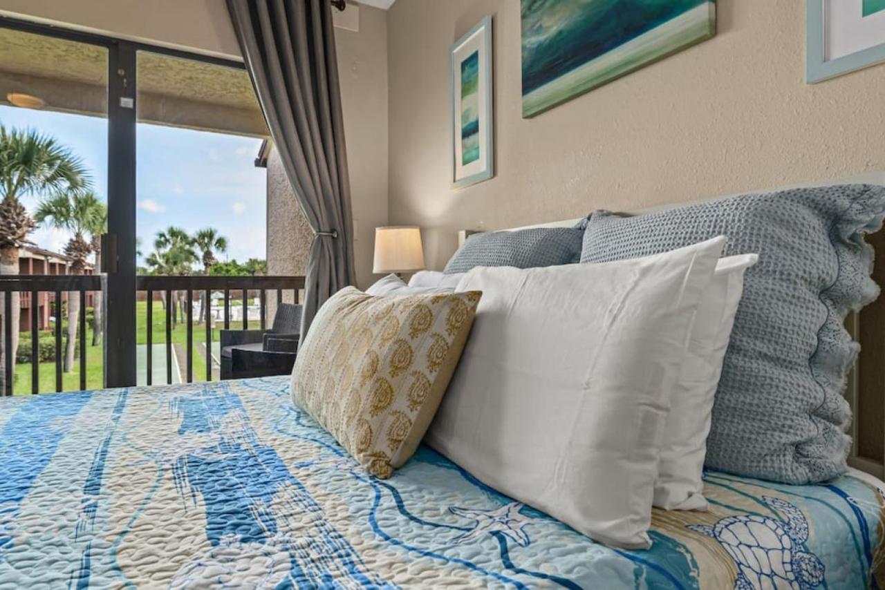 Experience Starlit Nights From Beach Happy'S Balcony Overlooking The Community Pool At Beachwalk Villa Panama City Beach Eksteriør billede